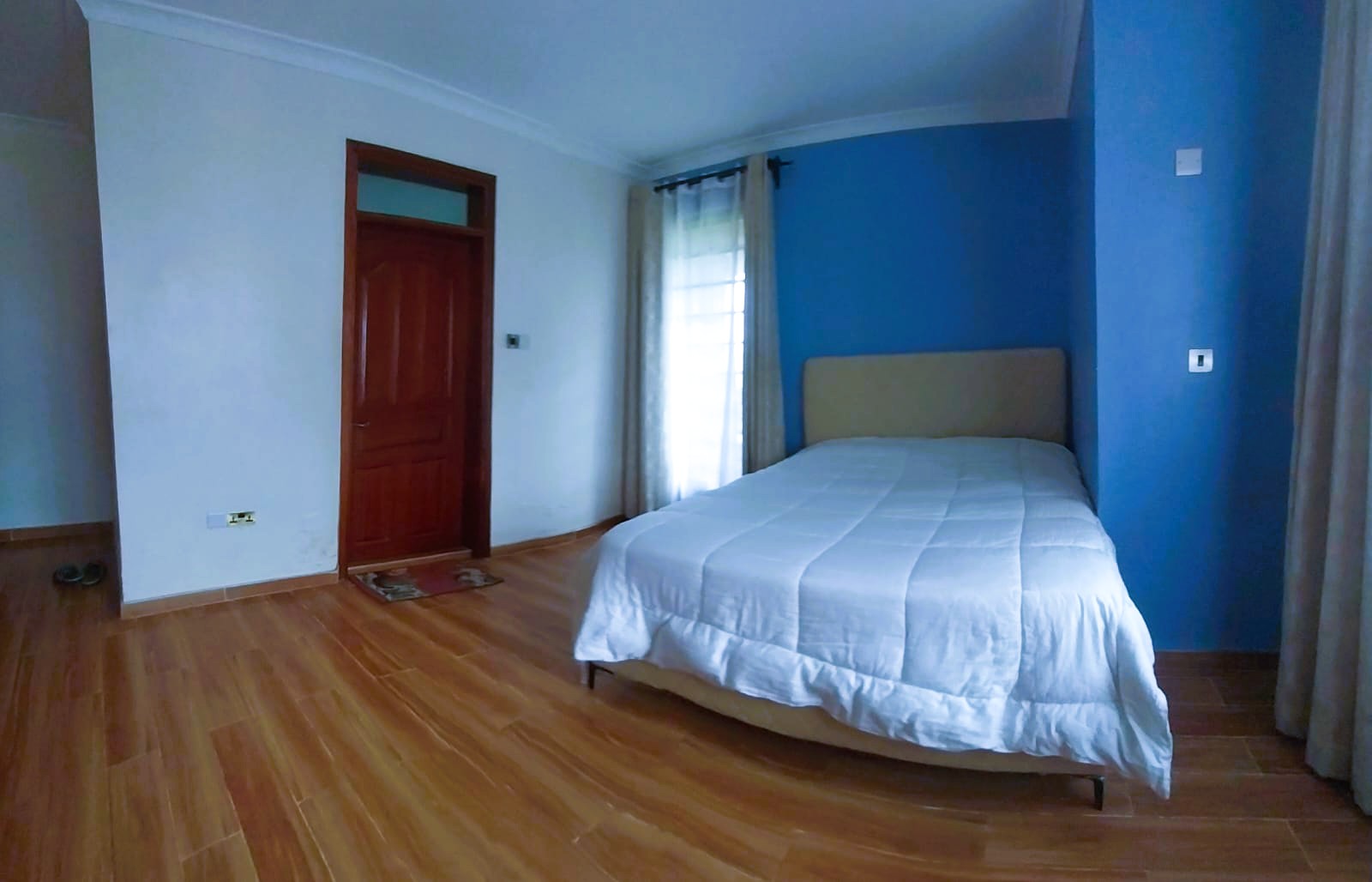 Room 8